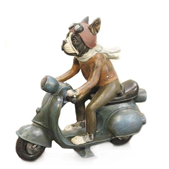 Fralla Rider – stilren figur på scooter (finns i 3 hundraser)